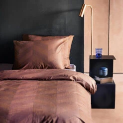 Damai Dekbedovertrek Atomy - Bio Satijn - 140x200/220 Cm - Brick Red -Huishoudelijke Voorwerpen Winkel 1000030638 0102