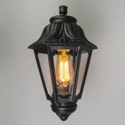 QAZQA Landelijke Buitenwandlamp Zwart IP44 - Anna 7 QAZQA Landelijke Buitenwandlamp Zwart IP44 - Anna -Huishoudelijke Voorwerpen Winkel 1000078875 0103