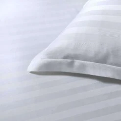 Papillon Dekbedovertrek Satijn Streep - 200x200/220 Cm - Wit 5 Papillon Dekbedovertrek Satijn Streep - 200x200/220 Cm - Wit -Huishoudelijke Voorwerpen Winkel 1647164344 0102