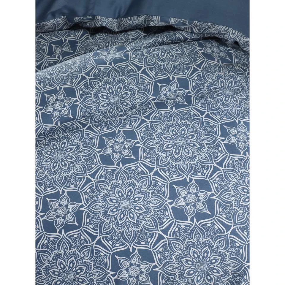 De Witte Lietaer Dekbedovertrek Henna - 260 X 240 Cm - Blauw 2 De Witte Lietaer Dekbedovertrek Henna - 260 X 240 Cm - Blauw - Afbeelding 2