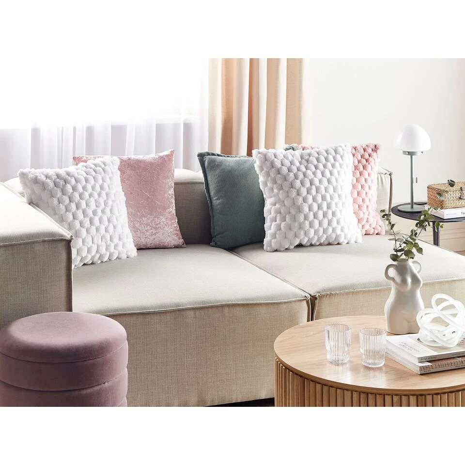 Beliani Sierkussen PURSLANE - Wit Nepbont 2 Beliani Sierkussen PURSLANE - Wit Nepbont - Afbeelding 2