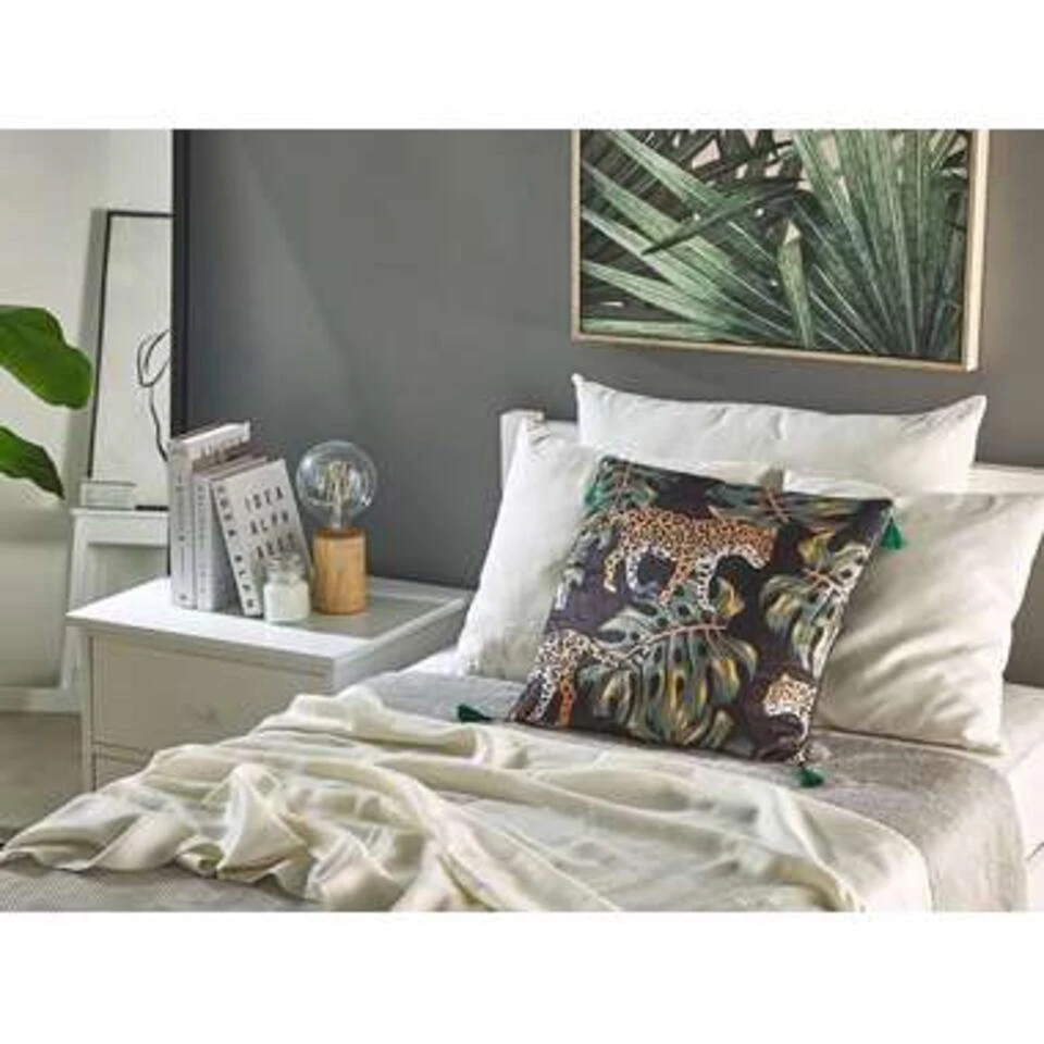 Beliani Sierkussen KUHI - Zwart Polyester 2 Beliani Sierkussen KUHI - Zwart Polyester - Afbeelding 2